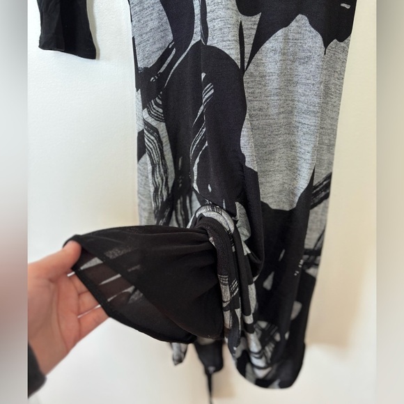 🎉4/30$🎉 Papillon Blanc Black and Gray Fit and Flare Dress🤍 - Picture 3 of 4